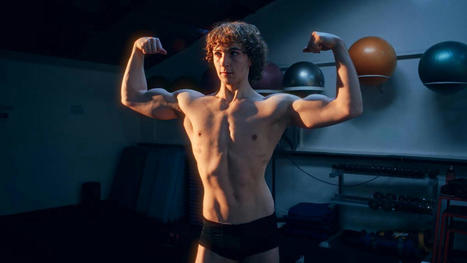 Loading Docs: Shred - Teenage bodybuilder pushes himself to the limit, but at what cost? | Physical and Mental Health - Exercise, Fitness and Activity | Scoop.it