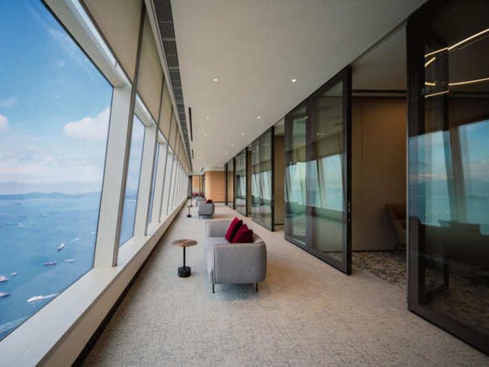 Rich environments: Hong Kong banks pour money into wealth centres in pricey premises | Wealth Advisors Report - Accumulating, Preserving, and Transitioning Wealth | Scoop.it