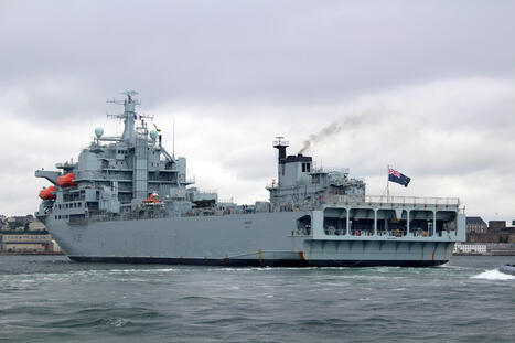 La marine britannique se r&eacute;sout &agrave; d&eacute;sarmer l'ancien porte-a&eacute;ronefs auxiliaire RFA Argus | DEFENSE NEWS | Scoop.it