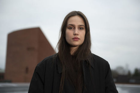 Vaateh&auml;pe&auml; on paikallaan, jos kertak&auml;ytt&ouml;muoti maistuu &ndash; Jenni Haukion pukusuunnittelija ty&ouml;skentelee Louis Vuittonilla, mutta innostuu tylsist&auml; vaatteista | Yle Uutiset | yle.fi | 1Uutiset - Lukemisen t&auml;hden | Scoop.it