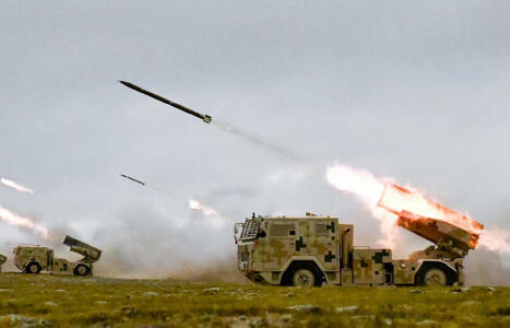 China builds a lighter cousin of the U.S. HIMARS | DEFENSE NEWS | Scoop.it