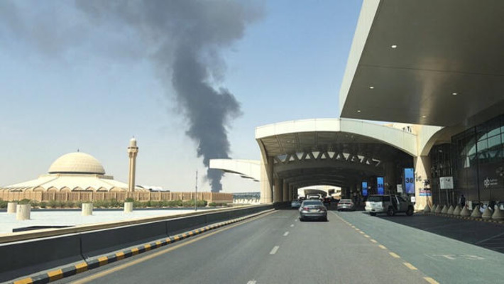 Flames, smoke seen near Riyadh airport; Houthis claim attacks on Saudi capital | GeoPolitics Report | Scoop.it