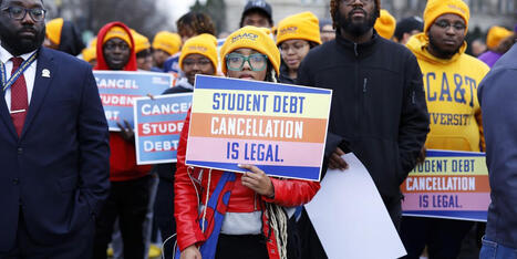'Cruel, Unnecessary, and Irresponsible': Trump Admin to Resume Garnishing Wages of Student Borrowers | Schools + Libraries + Museums + STEAM + Digital Media Literacy + Cyber Arts + Connected to Fiber Networks | Scoop.it