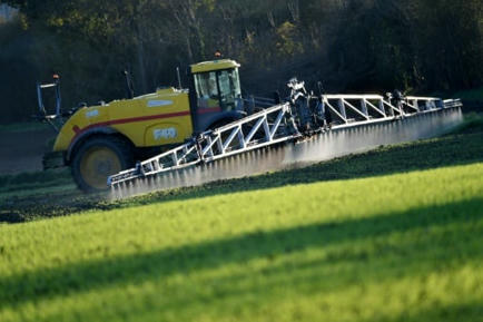 Pesticides: l'agence sanitaire alerte sur des effets néfastes pour la santé des jeunes enfants | Toxique, soyons vigilant ! | Scoop.it