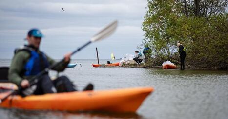 I fished trash from Lake Ontario using a kayak. It was the world's best scavenger hunt | Industry 411 - Waste Management | Scoop.it