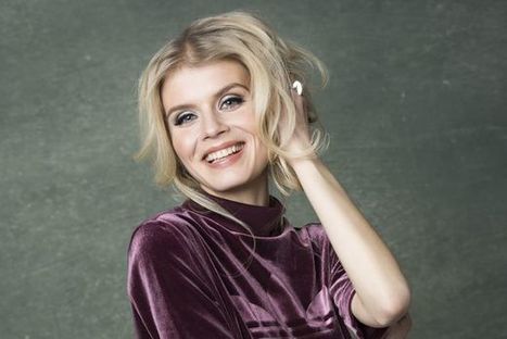 Näyttelijä Alina Tomnikov hurmaantui eläköityneistä elefanteista - ylistää ekofarmin periaatetta | 1Uutiset - Lukemisen tähden | Scoop.it