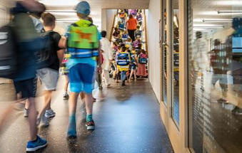 Massentest bei der Primarschule Regensdorf – 10 Schulklassen geschlossen – 220 Kinder in Quarantäne | Distance Learning | Scoop.it