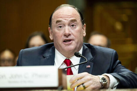 Trumpin l&auml;hipiiriin kuuluva miljard&ouml;&ouml;ri sai potkut &ndash; L&auml;hteet: Kulisseissa kuohuu | 1Uutiset - Lukemisen t&auml;hden | Scoop.it