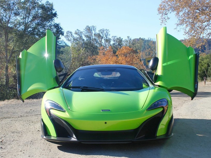 If you worship speed, the McLaren 675LT is the supercar for you | The UHNW Lifestyle Report | Scoop.it