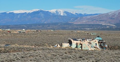 [vidéo] Reportage au coeur de Taos, dans la communauté des earthships | Build Green, pour un habitat écologique | Scoop.it