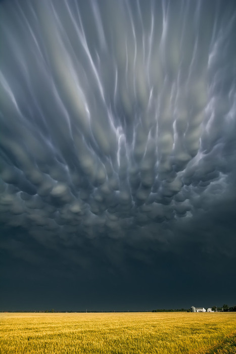 Severe Skies: The Photography of Storm Chaser Mike Hollingshead ... | Everything Photographic | Scoop.it