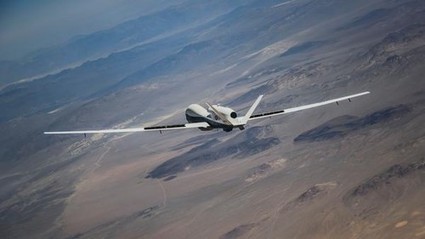 Fin de la phase initiale d'essais du futur drone de surveillance maritime de l'US Navy MQ-4C Triton | DEFENSE NEWS | Scoop.it