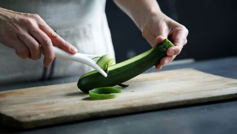 Researchers Discover Microbes Turning Food Waste Into Energy | Industry 411 - Waste Management | Scoop.it