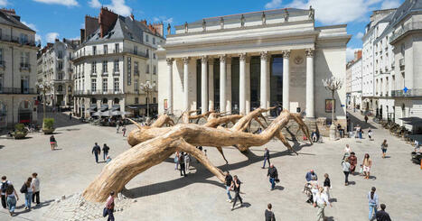 Voyage à Nantes : l'exposition géante met la ville sens dessus dessous tout l'été - Connaissance des Arts | Les clefs du Van | Scoop.it