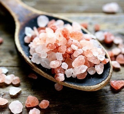 Sale rosa dell’Himalaya: ecco come usarlo in casa, per la salute e per la bellezza! | Alimentazione Naturale, EcoRicette Veg e Vegan | Scoop.it