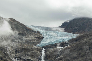 Ce qui arrive aux glaciers depuis 2021 surprend même les scientifiques | Veille territoriale AURH | Scoop.it