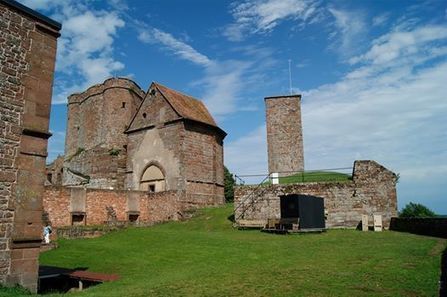 Atelier Yoga au ch&acirc;teau de Lichtenberg | Th&eacute;matique Bien-&ecirc;tre | Scoop.it