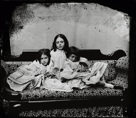 Oliko satuset&auml; namuset&auml;? Lewis Carroll omisti Liisan seikkailut ihmemaassa -teoksensa lapsimuusalleen | 1Uutiset - Lukemisen t&auml;hden | Scoop.it