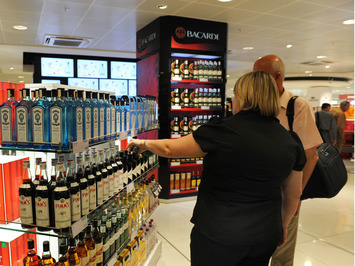 Don't drink and fly... | Travel Retail | Scoop.it