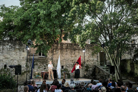 Au Festival d’Avignon, le théâtre, bousculé par l’actualité immédiate, livre toujours ses leçons | Revue de presse théâtre | Scoop.it
