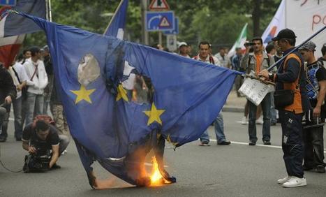 De plus en plus d'Europ&eacute;ens semblent avoir l'intention de d&eacute;truire l'UE de l'int&eacute;rieur | ACTUALIT&Eacute; | Scoop.it