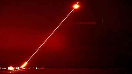 Le Royaume-Uni confirme que les destroyers de la Royal Navy seront &eacute;quip&eacute;s d&egrave;s 2027 de l'arme laser DragonFire, capable de neutraliser des drones volant &agrave; plus de 640 km/h, au co&ucirc;t de seulement 13 ... | LAD & C-UAS | Scoop.it