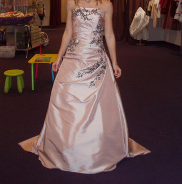 Annonce : magnifique robe de mariée la sposa originale occasion pas cher - Centre - Cher - Occasion du mariage | Robes de mariée d'occasion | Scoop.it