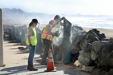 Santa Cruz County homeowners face $4.7 million in fines for blocking public access to beach walkway | Coastal Restoration | Scoop.it