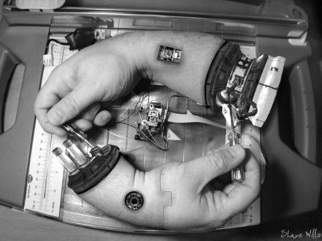 Image: Cyberpunk version of M.C. Escher's "Drawing Hands" | Cyberpunk World | Post-Sapiens, les êtres technologiques | Scoop.it