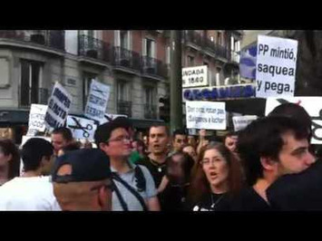 Rajoy incendia Madrid: rodean la sede del PP, persiguen a - El Plural | Partido Popular, una visión crítica | Scoop.it