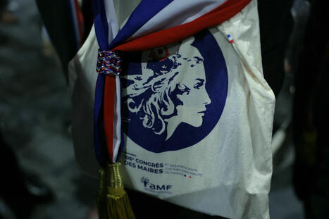 Pour d&eacute;noncer les coupes budg&eacute;taires, des collectivit&eacute;s annulent leurs c&eacute;r&eacute;monies de v&oelig;ux &ndash; | &Eacute;tat et collectivit&eacute;s | Scoop.it