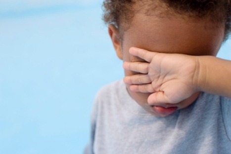 Pourquoi les jeunes enfants pensent être invisibles quand ils se couvrent les yeux ? | Dr. Goulu | Scoop.it