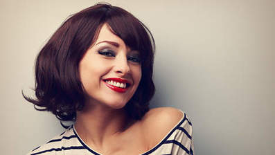 Te veel borstelen & 7 andere dingen die je haar sneller vettig maken | Informatie over haar | Scoop.it