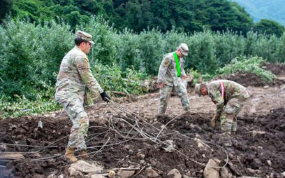 US, South Korean soldiers lend hands, equipment to monsoon cleanup south of Seoul | Climate Chaos News | Scoop.it