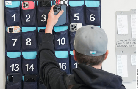 Can Banning Cellphones Save Student Learning? | Educational Technology News | Scoop.it