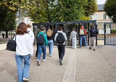 Sécurité dans les établissements scolaires : réactions en pagaille après l'assassinat d'une assistante d'éducation | Veille juridique du CDG13 | Scoop.it