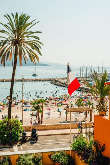 "Vacances, j'oublie tout" : le tourisme r&eacute;siste en France malgr&eacute; les incertitudes | Strat&eacute;gie de territoires et offices de tourisme | Scoop.it