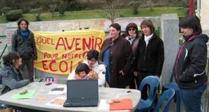 Sarrancolin. Les parents d'élèves occupent l'école | Vallées d'Aure & Louron - Pyrénées | Scoop.it