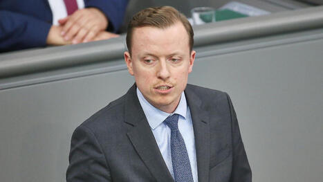 SPD-Politiker kritisiert USA: Nach Maduro-Festnahme: Krisenstab der Bundesregierung tritt zusammen | Kompass-Aktuell | Scoop.it