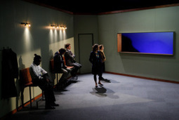 Récits des événements futurs, mise en scène de Adrien Béal, scénographie Kim Lan Nguyen Thi | Revue de presse théâtre | Scoop.it