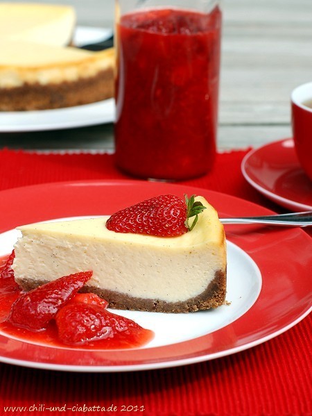 Chili und Ciabatta: Limetten-Vanille-Cheesecake mit Erdbeersauce | Brownies, Muffins, Cheesecake & andere Leckereien | Scoop.it