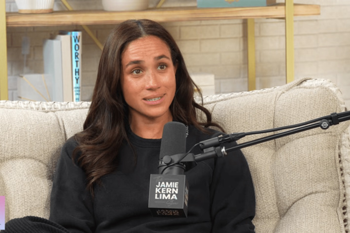 Meghan still using HRH title she agreed to give up in break from royals | The UHNW Lifestyle Report | Scoop.it