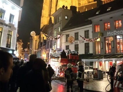 Antwerpse kerstmarkt opgeschrikt door brand in Italiaans restaurant | La Gazzetta Di Lella - News From Italy - Italiaans Nieuws | Scoop.it