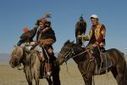 En Mongolie, chez les Kazakhs fils de l'aigle - LeMonde.fr | Cheval et Nature | Scoop.it