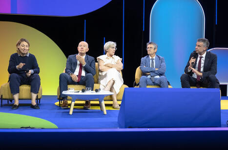 Avant 2027, les f&eacute;d&eacute;rations HLM font bloc autour d&rsquo;une "R&eacute;publique sociale" | L'actualit&eacute; de la politique de la ville | Scoop.it