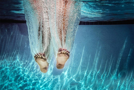 A Perfectly Timed Pool Plunge Captured by Natalie Greenroyd | Dr. Goulu | Scoop.it