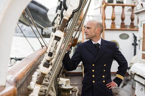 "Je n'ai pas h&eacute;sit&eacute; longtemps" : comment Aymeric Gibet est devenu le capitaine du l&eacute;gendaire trois-m&acirc;ts Belem | DEFENSE NEWS | Scoop.it