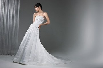 Annonce : Robe Pilar collection Roberto Torreta Taille 38 - Centre - Eure et Loir - Occasion du mariage | Robes de mariée d'occasion | Scoop.it