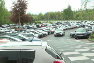 "J'habite à 30 kilomètres, comment je fais ?" : 300 places de parking supprimées dans cet hôpital, les usagers et personnels inquiets | Veille territoriale AURH | Scoop.it