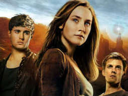 The Host - Movie Review: romantic sci-fi entertainer | Bollywood Movies News | Scoop.it